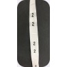 Etiquette De Vêtements Blanches " Taille 2" Par 100 Pièces  A Coudre, Contexture Pour Confection.