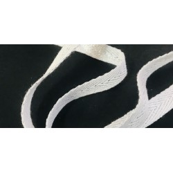 Ruban Sergé Argenté Blanc En 10 mm En coton A Coudre Pour Loisirs Créatifs Et Décorations.