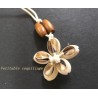 "Élégance Naturelle : Pendentif Perlé en Bois et Véritable Coquillage pour une Customisation Unique