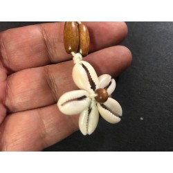 "Élégance Naturelle : Pendentif Perlé en Bois et Véritable Coquillage pour une Customisation Unique