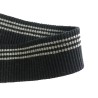 Elastique plat brodé noir 4 cm : Élégance et style avec ses trois rayures grises.