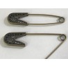 épingle à nourrice en métal bronze de 8 cm, transformée en broche pour décorations.
