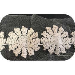 Dentelle Brodé Ecru sur Tulle En 8 cm  en forme de fleurs Couture Pour la Customisations