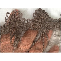 Dentelle Brodé Marron sur Tulle En 16 cm Couture Pour la Customisations