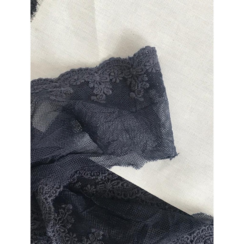 Dentelle Brodé Bleu Marine sur Tulle En 7 cm Couture Pour la Customisations