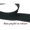 "Biais Velours Préplié Élastique en 15 mm noir : La Touche de Flexibilité Parfaite pour Vos Projets Couture !"