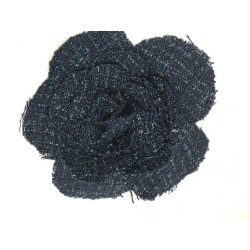 Fleurs en tissu bleu style chanel pour la customisation