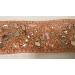 Ruban Brodé Saumon orné de perles et de Miroir Pour Décorations Caftans Ceintures Et Customisations.