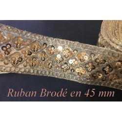 Ruban Brodé Doré OR orné de Sequins doré en 45 mm Pour Décorations Caftans Ceintures Et Customisations.