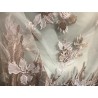 Tissu Dentelle Brodé Couture Rose Sur Tulle Résille Transparent Orné De Motifs Fleurs Rose et Beige Doré Or.