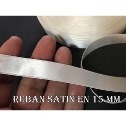 Ruban Satin Blanc En 15 mm / 1,5 Cm Au Mètre Pour Décorations Et Loisirs Créatifs
