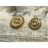 Bouton Doré Style Chanel sur Fond Nacré en 22 mm A Coudre : Élégants Boutons Dorés