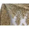 Dentelle Brodé Doré Or Au Mètre Couture : L'Élégance Scintillante en Filigrane"