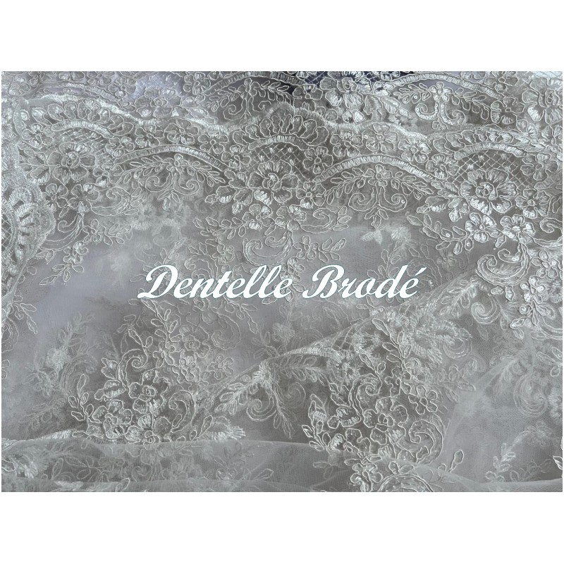 Dentelle Brodé Blanche Au Mètre Couture Pour Mariage et Cérémonie.. "White Embroidered Lace : Sewing for Wedding and Ceremony"