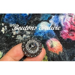 Boutons de Couture Gris en diametre 25 mm Pour Vestes Tailleurs : Chic et Pratique