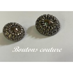 Boutons de Couture Gris en diametre 30 mm Pour Vestes Tailleurs : Chic et Pratique