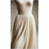 Plissé En Mousseline De Soie Ivoire Couture. - vendu au mètre. Pleated Ivory Chiffon Couture Fabric. - Sold by the meter.