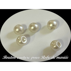 Bouton Nacré pour Mariage : Élégance et Raffinement pour Votre Tenue Nuptiale