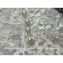 Bouton Nacré pour Mariage : Élégance et Raffinement pour Votre Tenue Nuptiale