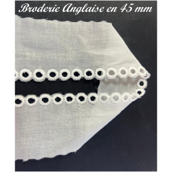 Broderie anglaise ajourée : Une touche de délicatesse dans vos créations