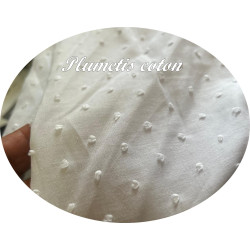 Plumetis Blanc Coton pour Vos Projets de Couture : Créations Élégantes