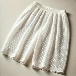 Plumetis Blanc Coton pour Vos Projets de Couture : Créations Élégantes