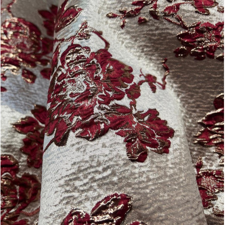 Tissu Brocart Floral Rouge Bordeaux et Doré - Élégance et Luxe pour Haute Couture et Décoration