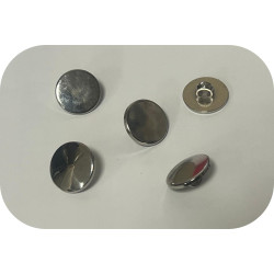 Bouton métallique argenté, finition chromée ou acier inoxydable