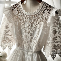 Broderie anglaise 100 % coton – 3 cm – motif œillet bronze - Broderie anglaise pas chère et en gros