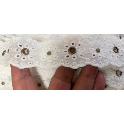 Broderie anglaise 100 % coton – 3 cm – motif œillet bronze