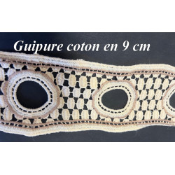 Guipure coton ajourée écrue et beige – Largeur 9 cm – Dentelle brodée pour couture & décoration