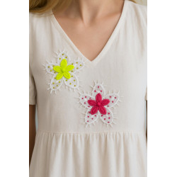 Appliqué fleur brodée perles – Motif floral en coton, coloris Fuschia– Mercerie fantaisie