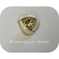 Bouton couture façon Chanel – Doré & Ivoire nacré – Ø 18 mm–  Élégance intemporelle pour sublimer vos créations couture
