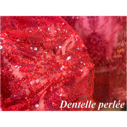 ✨ Dentelle perlée rouge – Festonnée des deux côtés – 145 cm de largeur