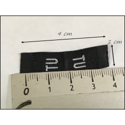 100 Etiquettes De Vêtements Noir " Tailles Unique " Par 100 Pièces  Découpées A Coudre, Contexture Pour Confection.
