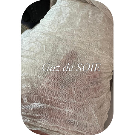 Tissu Gaz de Soie Froissée Écru – Haute Couture – 150 cm