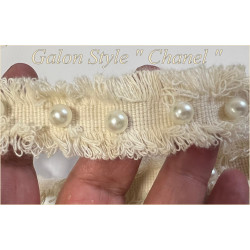 Galon Style Chanel Ecru avec Perles Nacrées – Ruban Frangé 30 mm – Vente au Mètre
