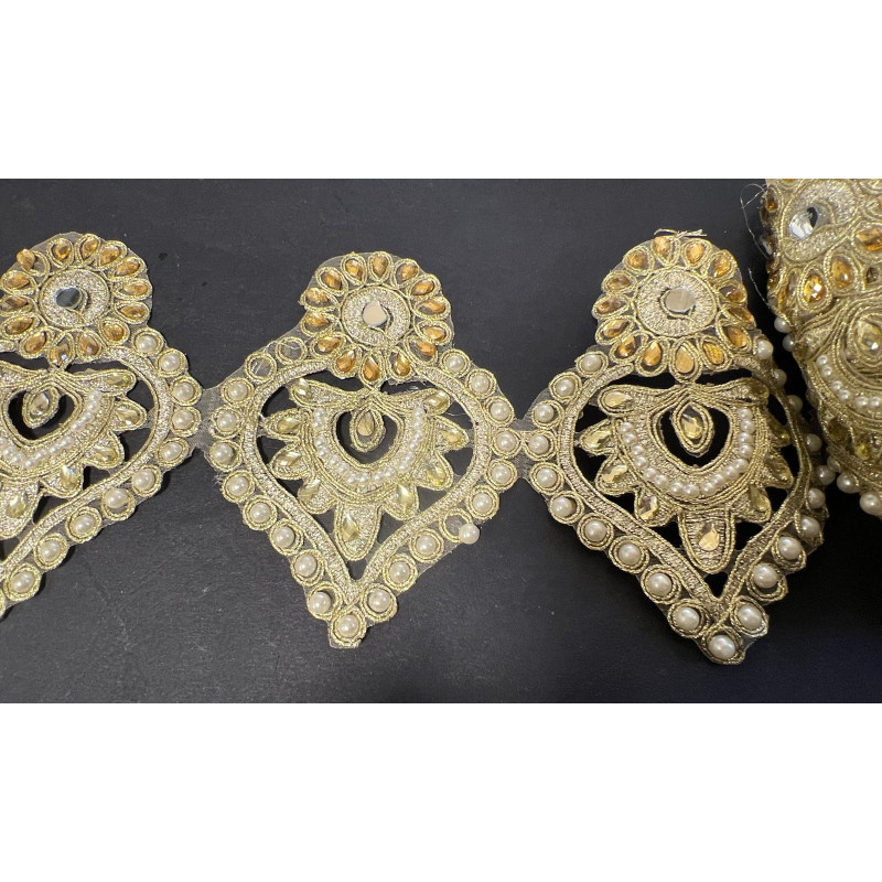 Galon Ruban Brodé Doré OR En Perles Blanches Et Strassé  Pour Décorations Caftans Et Customisations.