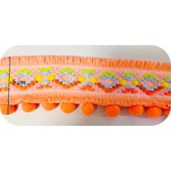 Galon Bohème à Pompons Corail Fluo 5 cm – Ruban Ethnique pour Sacs de Plage et Vêtements Bohèmes