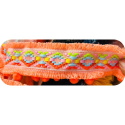 Galon Bohème à Pompons Corail Fluo 5 cm – Ruban Ethnique pour Sacs de Plage et Vêtements Bohèmes